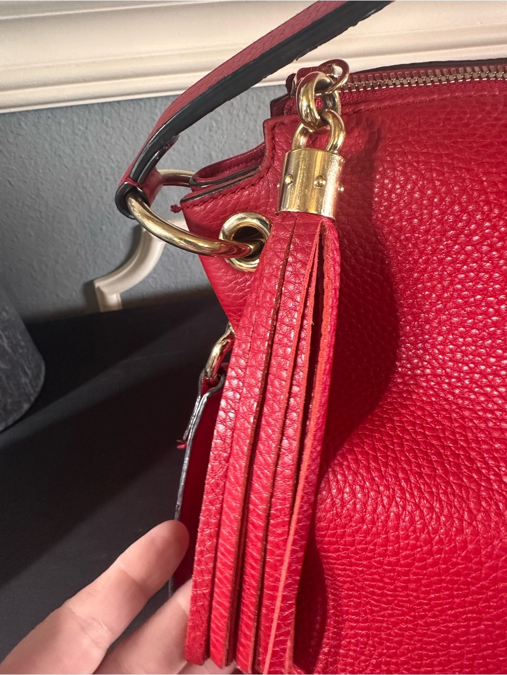 Gucci SoHo Red Pebbled Leather Hobo crossbody Bag with Embossed Logo - Picture 8 of 15